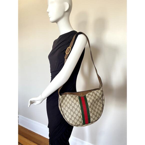 Authentic Gucci Shoulder Bag - Picture 2 of 13